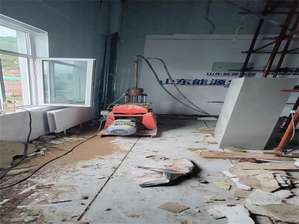 柳河地基基础下沉墙体裂缝加固注浆顶升施工