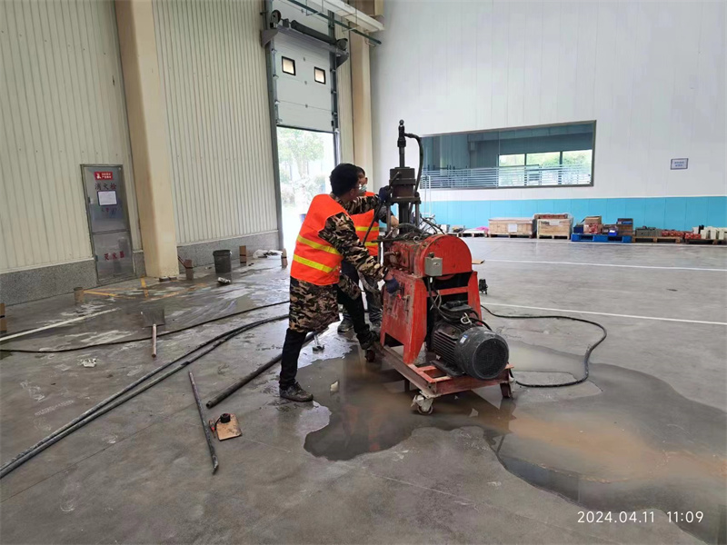 柳河厂房地面下沉塌陷注浆加固施工